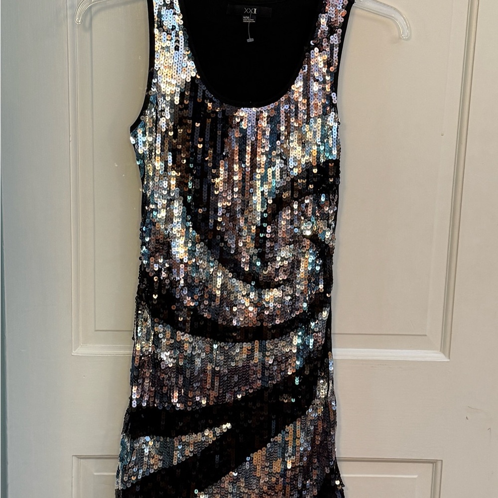 Forever 21 Black and Silver sequin dress size Medium